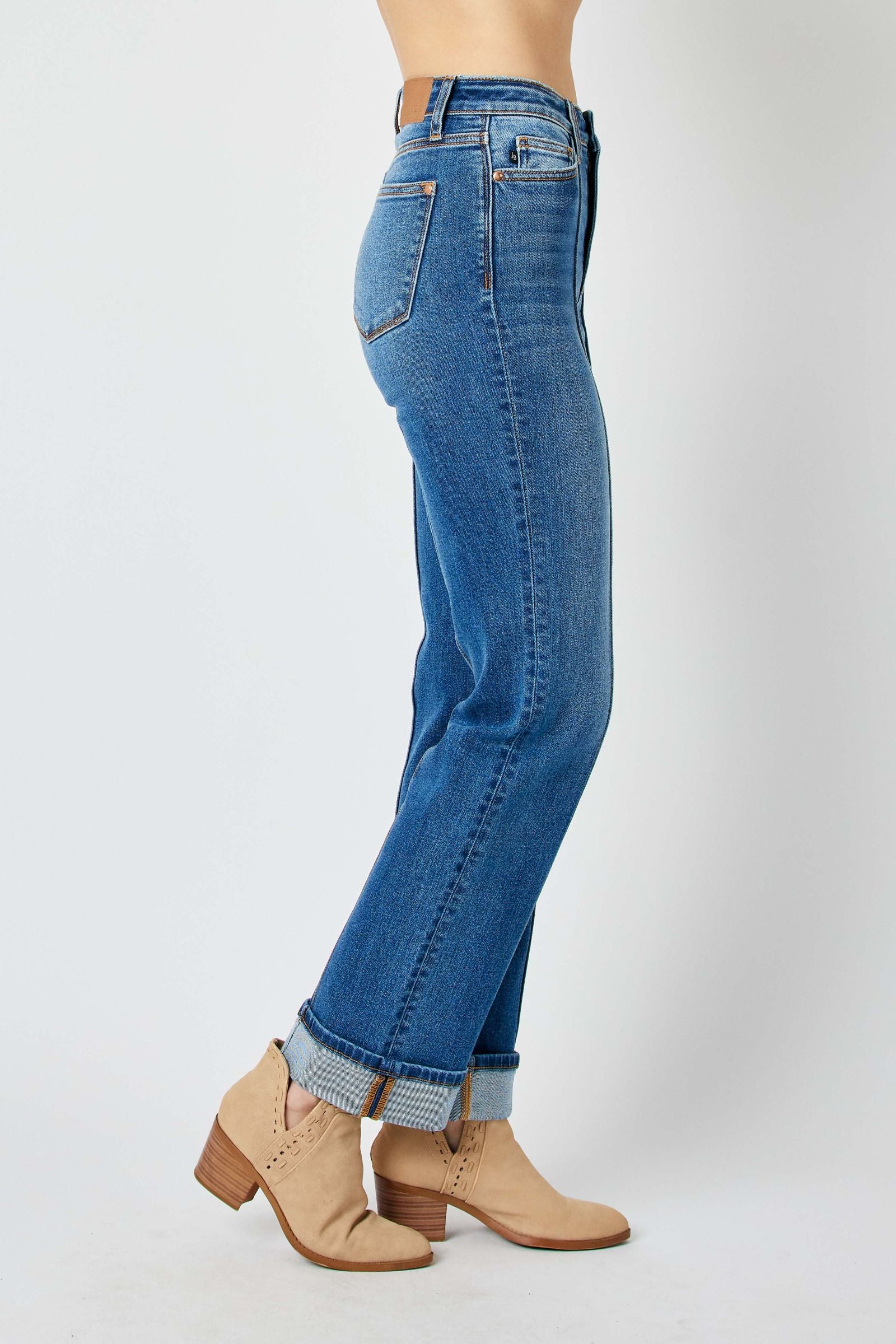 MEDIUM WASH HIGH WAIST FRONT SEAM DETAIL & CUFFED STRAIGHT JUDY BLUE DENIM