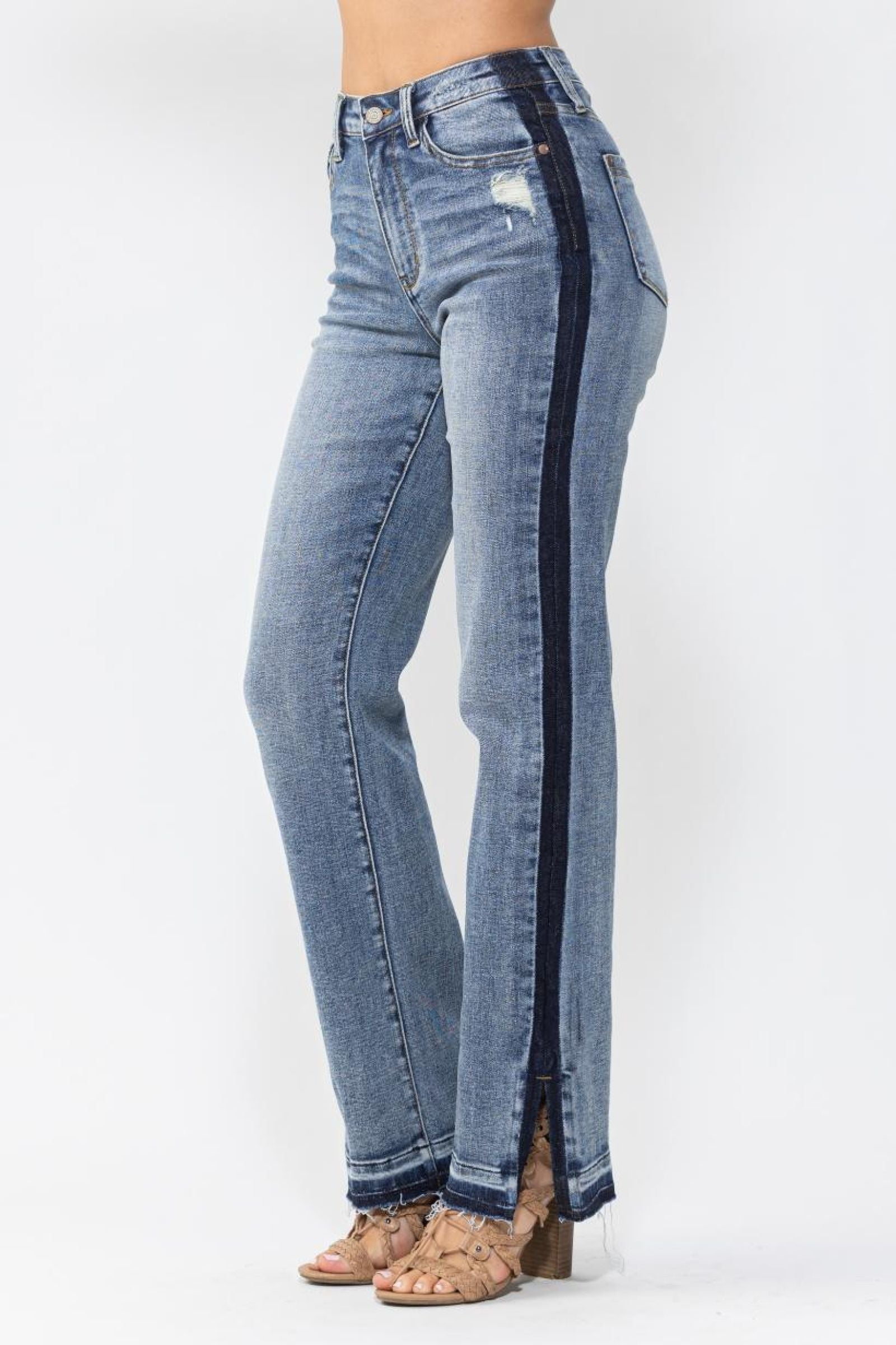 MEDIUM WASH HIGH WAIST SIDE SEAM DETAIL STRAIGHT DENIM JUDY BLUE