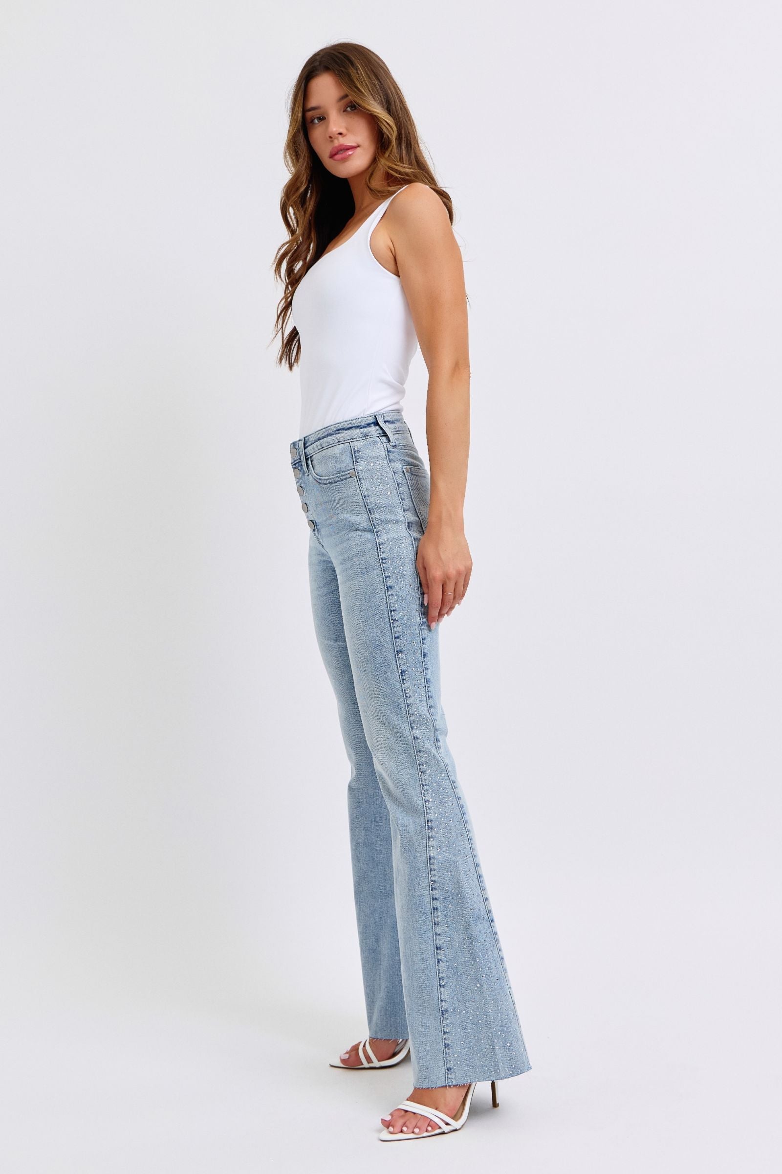 MID RISE RHINESTONE LIGHT WASH SIDE PANEL DETAIL FLARE DENIM JUDY BLUE