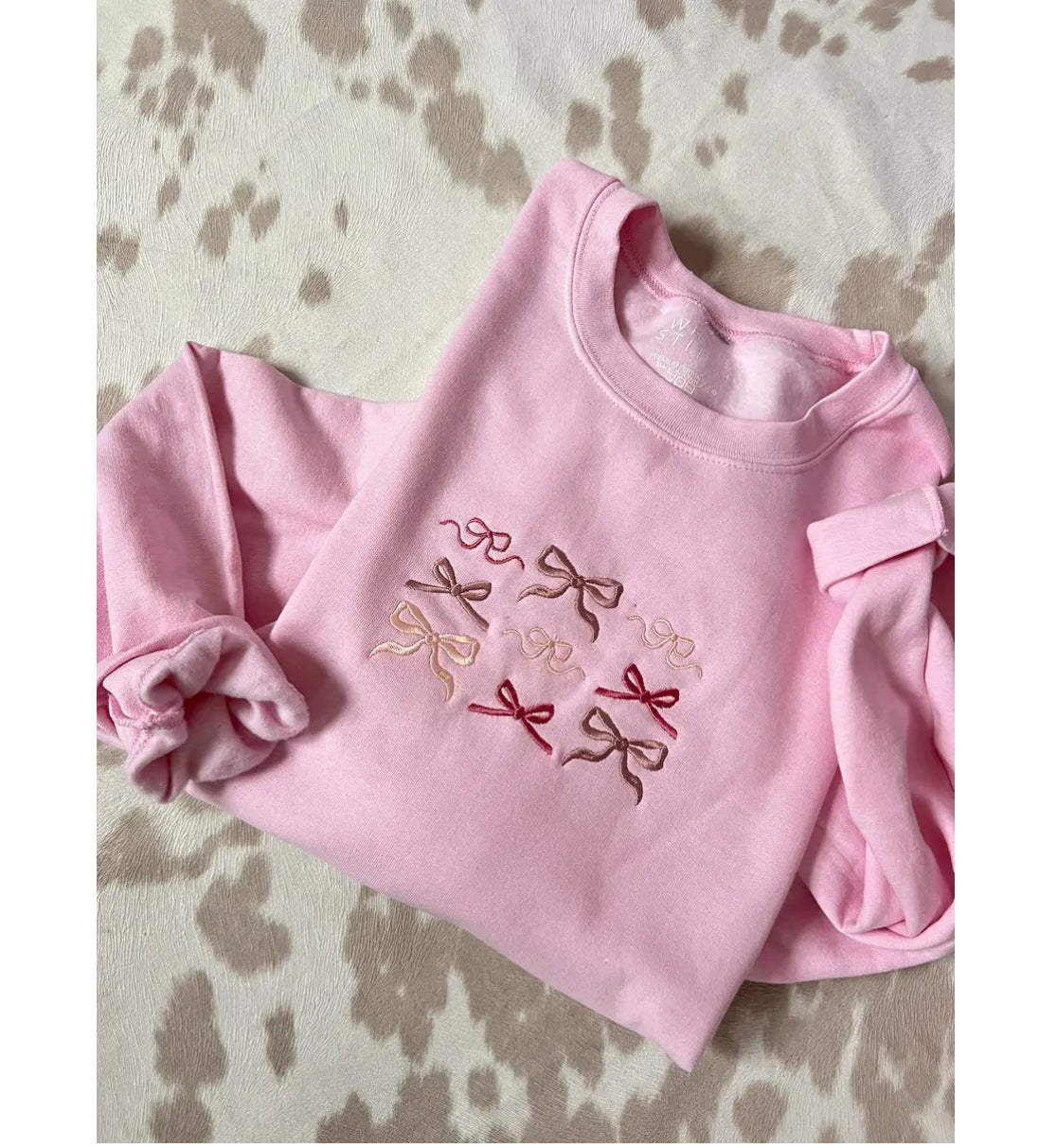 BOWS ON REPEAT PINK HANDMADE APPLIQUED EMBROIDERED SWEATSHIRT