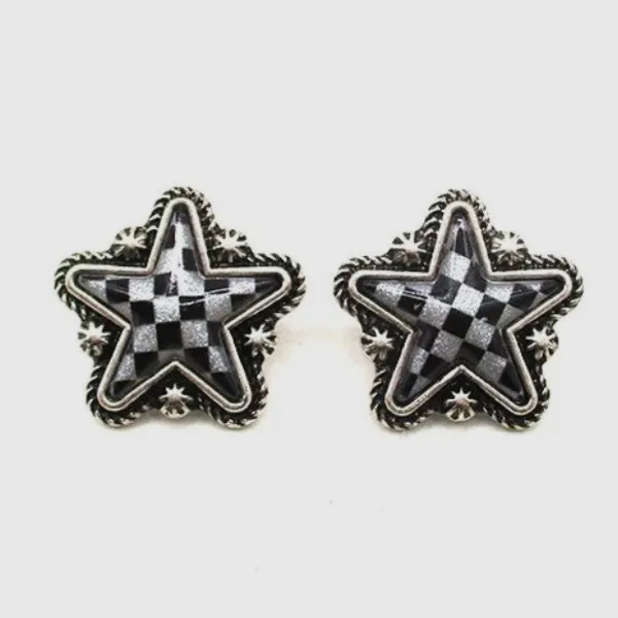 BLACK & WHITE CHECKERED PRINT STAR SHAPE EARRINGS
