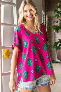 FUCHSIA GREEN DESIGN VNECK TOP