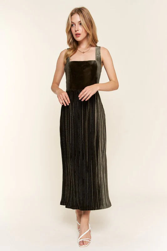 OLIVE STRAPPY VELVET HOLIDAY MAXI DRESS