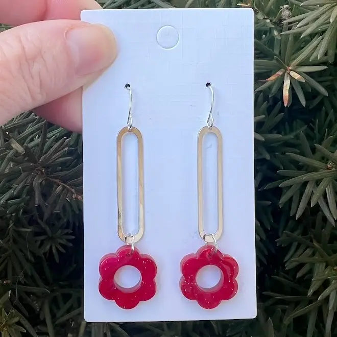 BERRY DAISY FLOWER MINIMALIST LOOP DROP HANDMADE BBB EARRINGS