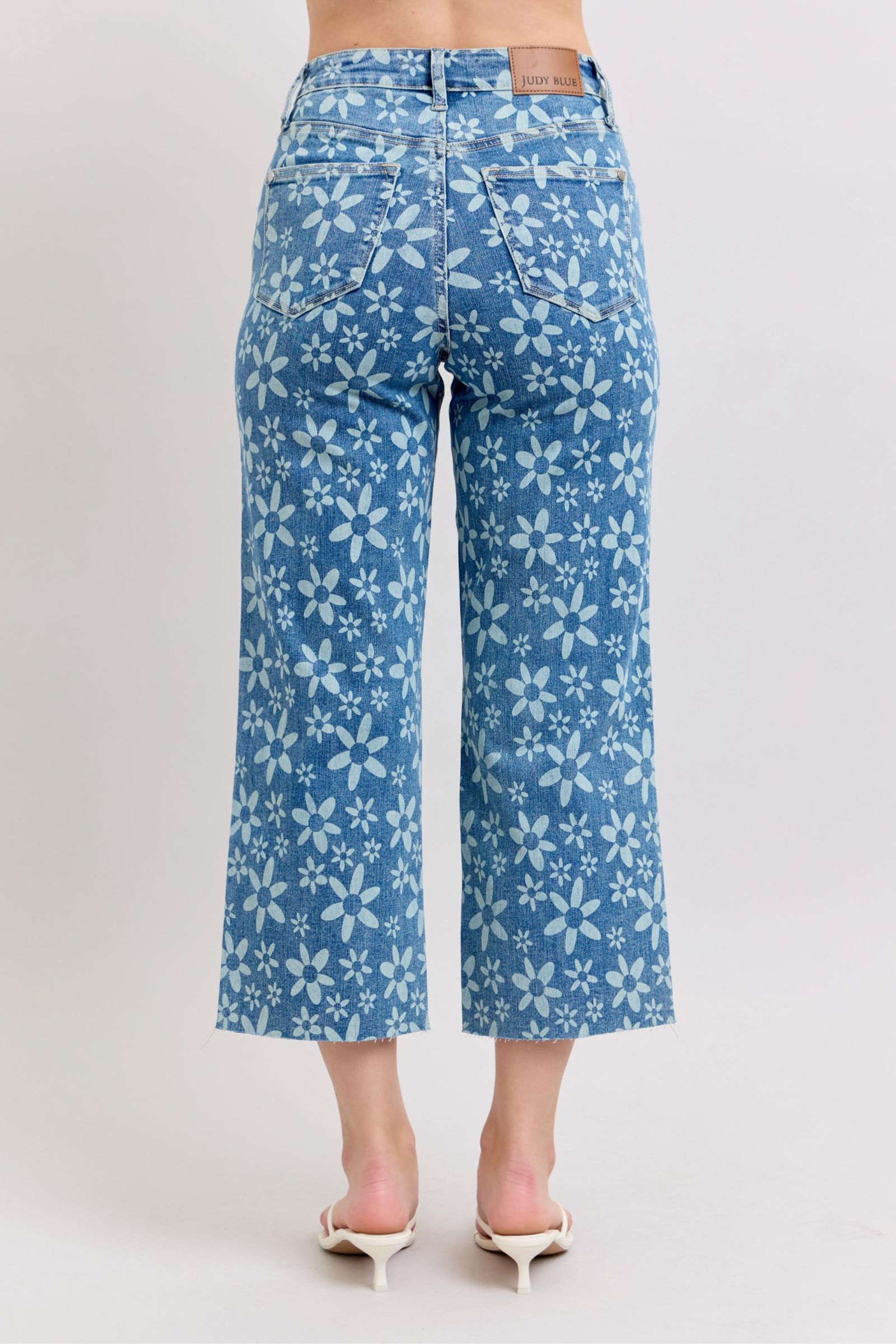 HIGH WAIST FLOWER PRINT CROPPED WIDE LEG JUDY BLUE DENIM MEDIUM WASH
