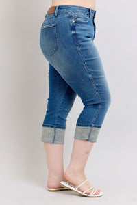 HIGH WAIST TUMMY CONTROL MEDIUM WASH BACK SHIELD POCKETS & CUFFED CAPRIS JUDY BLUE DENIM