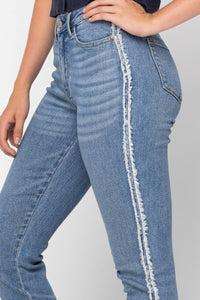 MEDIUM WASH HIGH WAIST SLIM SIDE SEAM FRAYED DETAIL JUDY BLUE DENIM