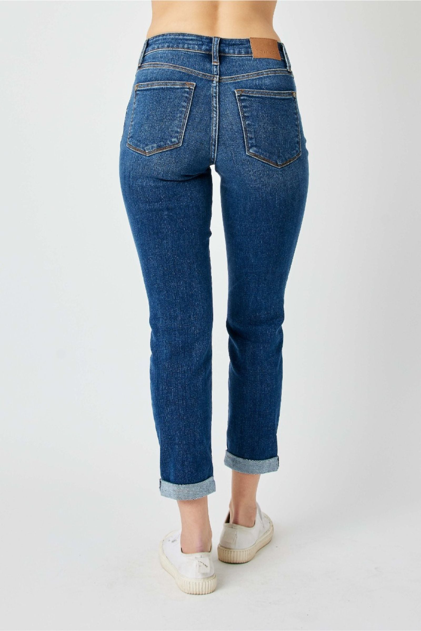 MID RISE DESTROYED SLIM MEDIUM WASH JUDY BLUE DENIM