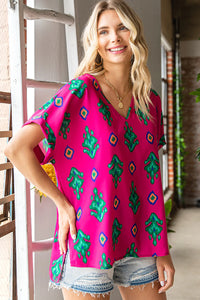 FUCHSIA GREEN DESIGN VNECK TOP