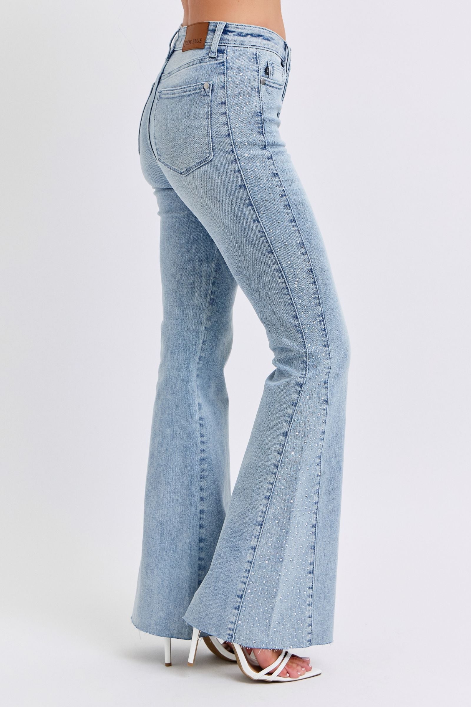 MID RISE RHINESTONE LIGHT WASH SIDE PANEL DETAIL FLARE DENIM JUDY BLUE