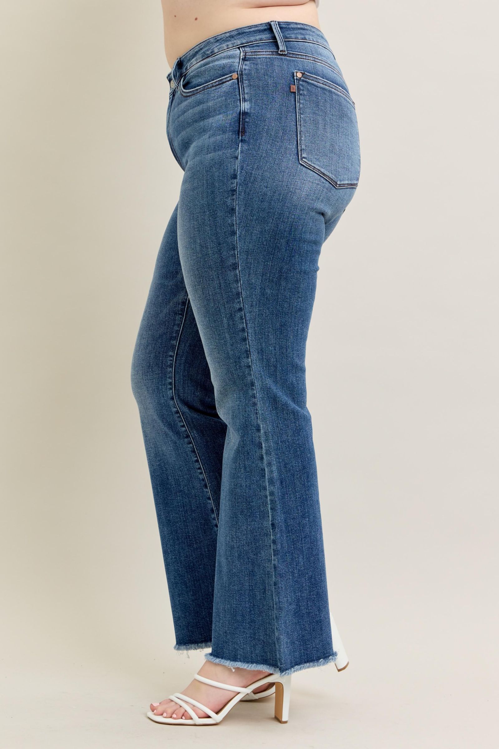 MEDIUM WASH MID RISE VINTAGE WASH FLARE DESTROYED FRAYED HEM JUDY BLUE DENIM-PLUS