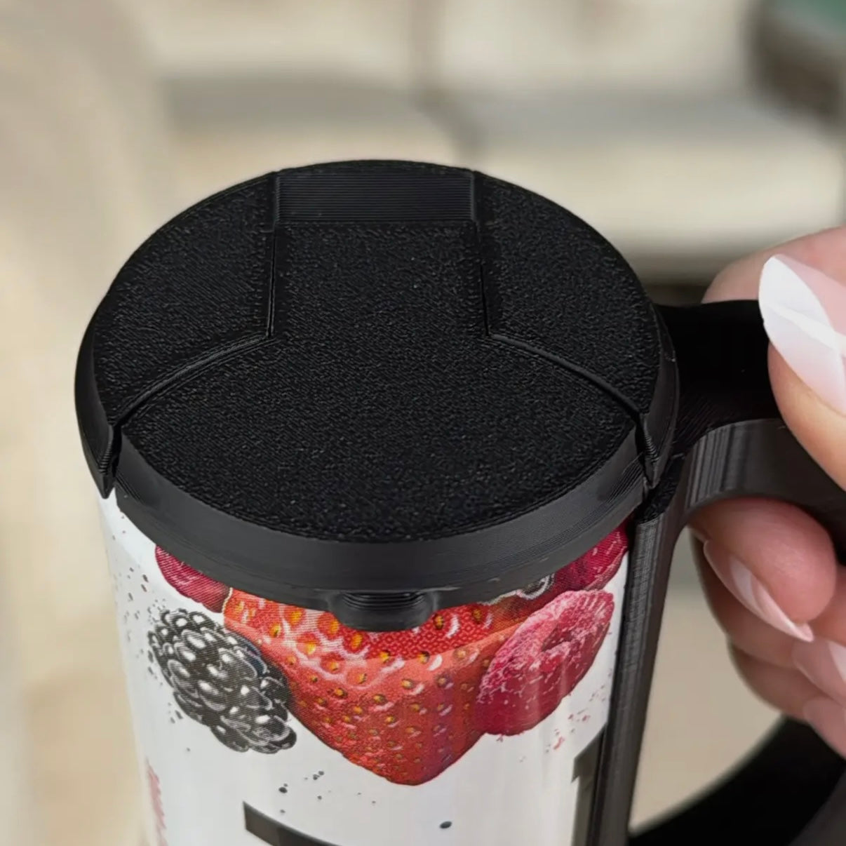 2 PIECE SET - THE "ORIGINAL SIPZEY" 12OZ SKINNY CAN HOLDER *HANDLE* & MATCHING SKINNY CAN *LID* MADE IN USA!