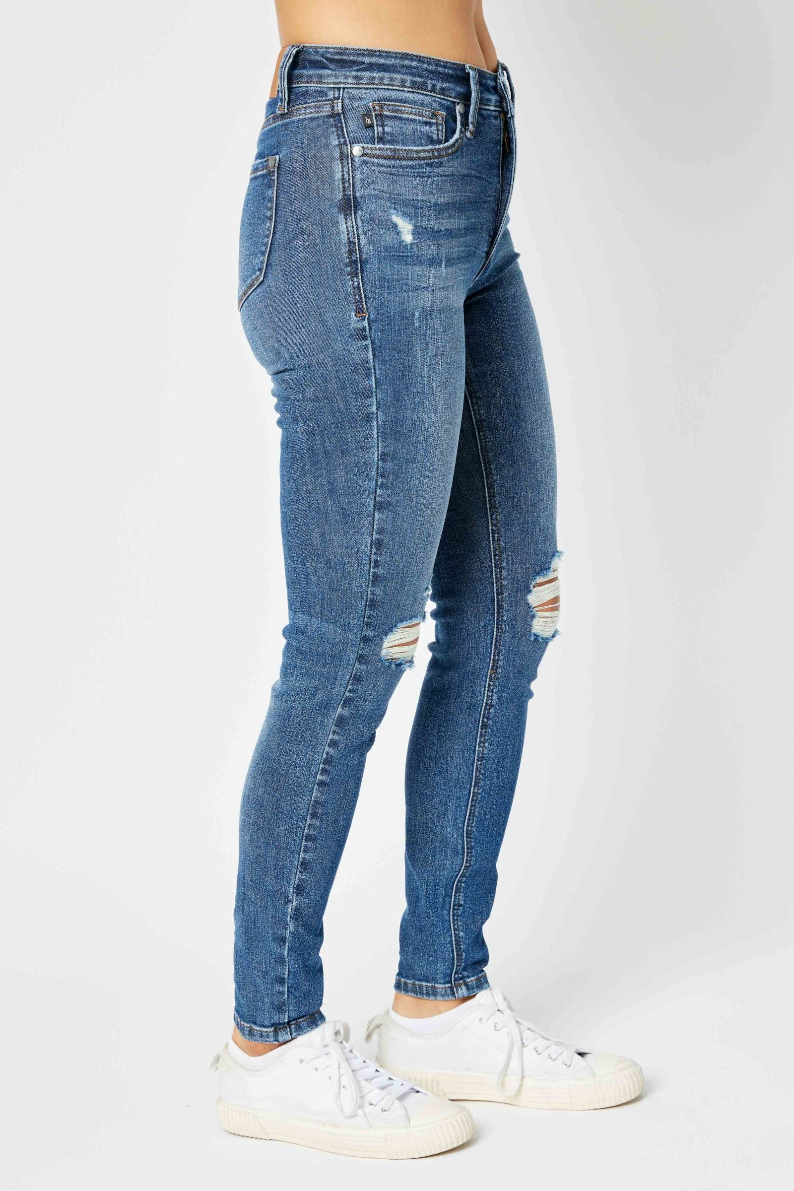 DARKWASH MID RISE TUMMY CONTROL DESTROYED SKINNY DENIM JUDY BLUE-PLUS