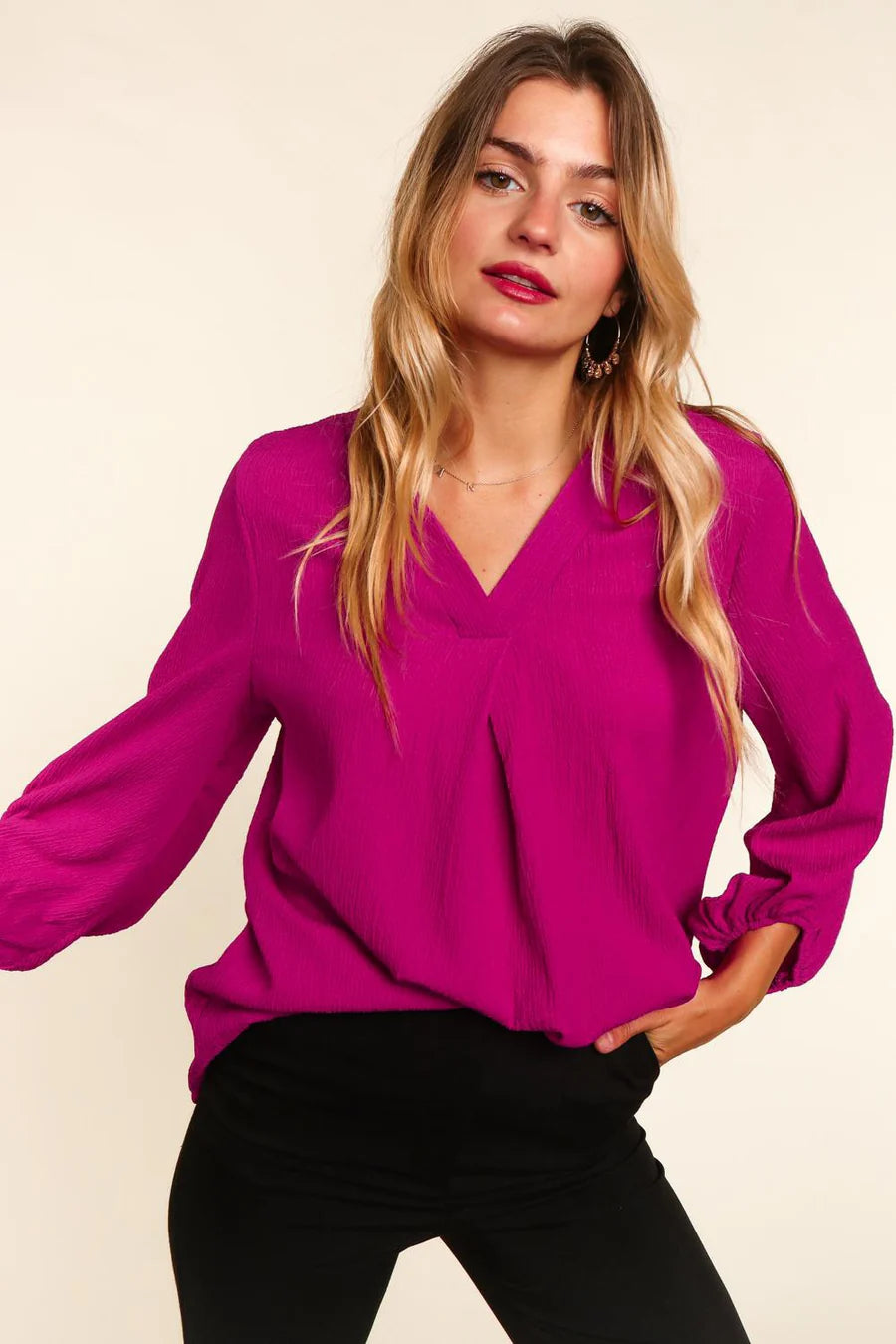 MAGENTA WOVEN SOLID WOVEN 3/4 SLEEVE HI LOW BUBBLE SLEEVE TOP