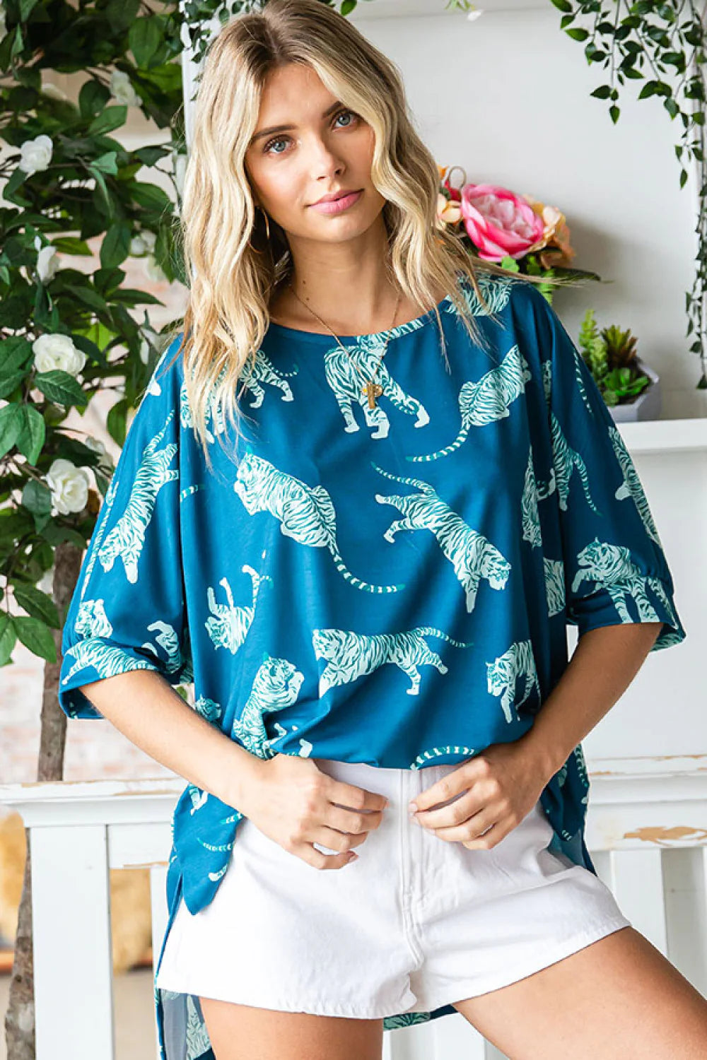 BLUE TIGER PRINT TOP