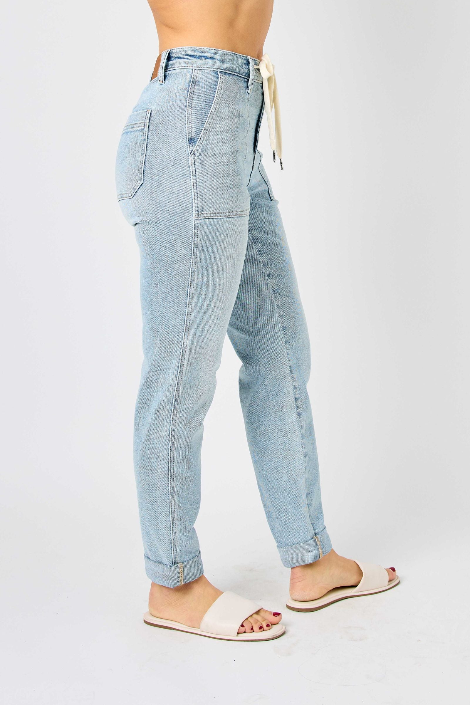 JOGGERS LIGHT WASH HIGH WAIST VINTAGE DOUBLE CUFF JUDY BLUE DENIM-PLUS