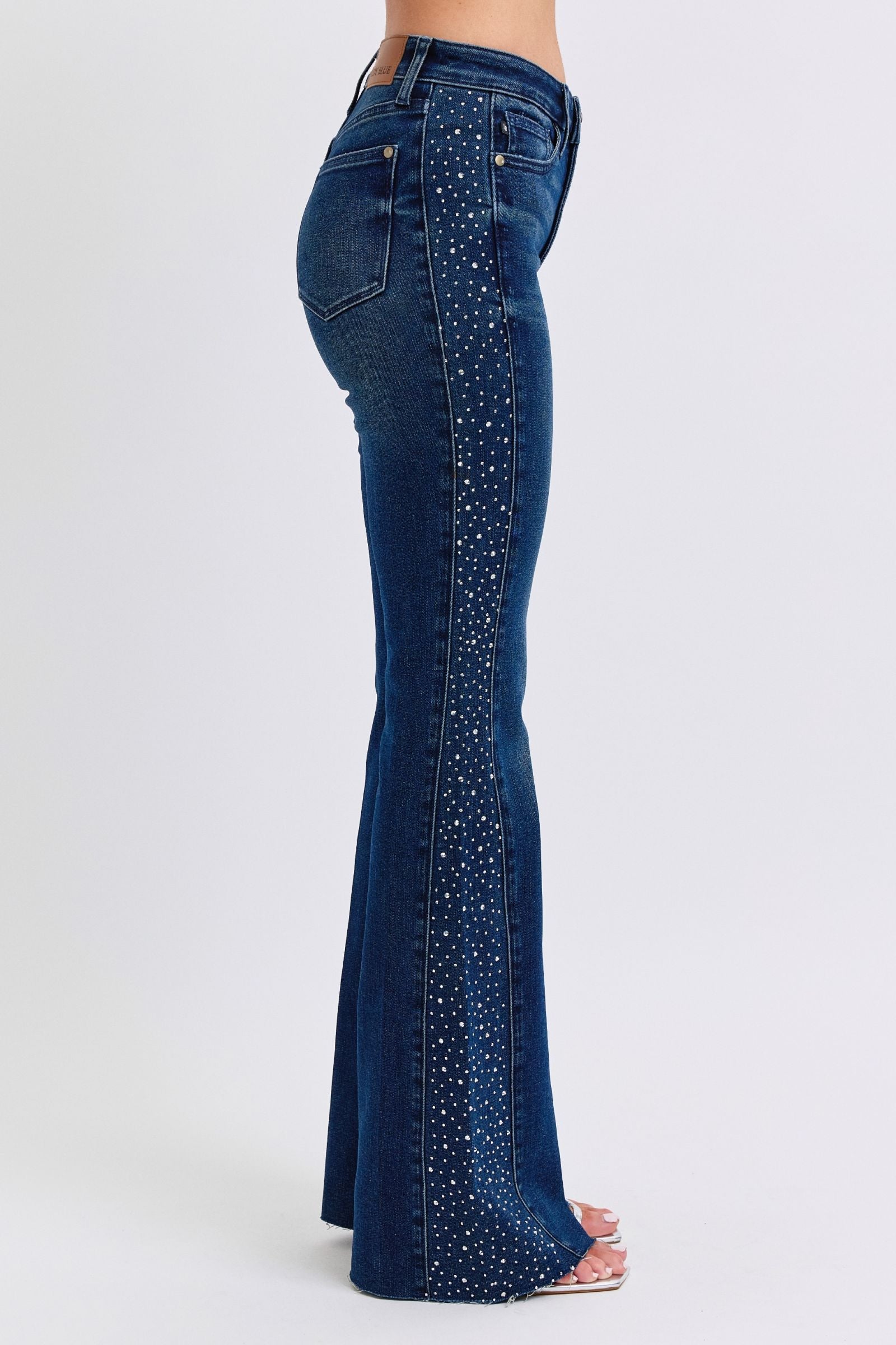 DARKWASH MID RISE RHINESTONE SIDE PANEL DETAIL FLARE JUDY BLUE DENIM