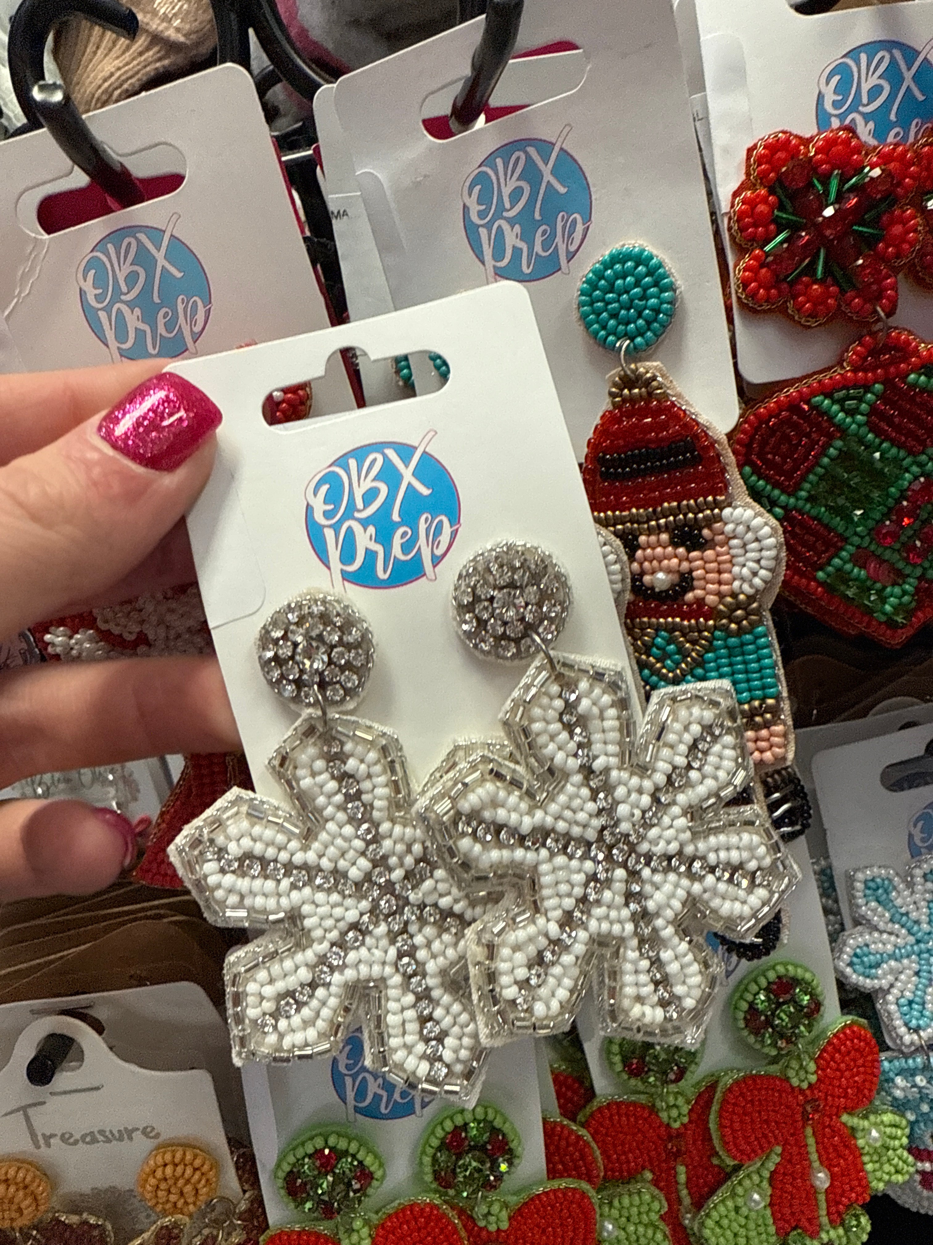 SNOWFLAKE SEEDBEAD RHINESTONE WHITE SILVER DANGLE EARRINGS