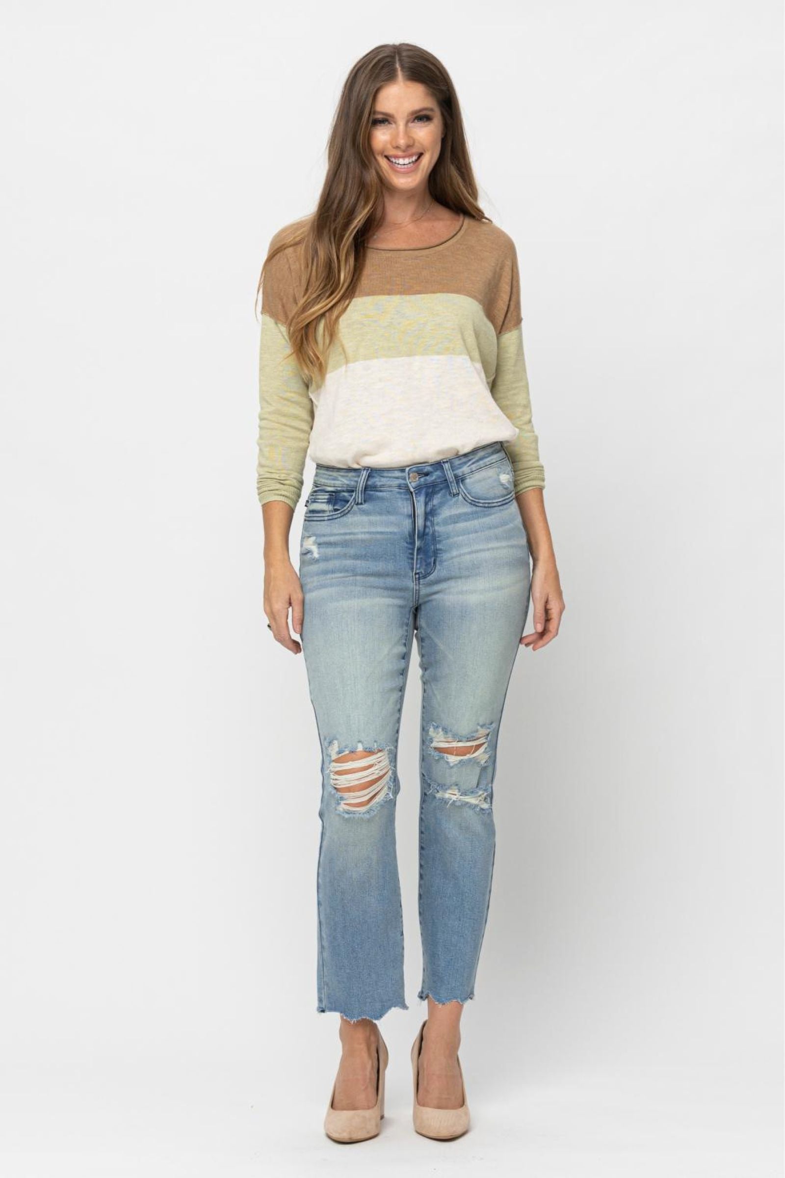 MID RISE TINTED WASH DESTROY CROP STRAIGHT MEDIUM WASH DENIM JUDY BLUE