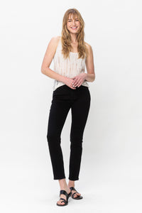 MID RISE BLACK JUDY BLUE SLIM FIT DENIM-PLUS