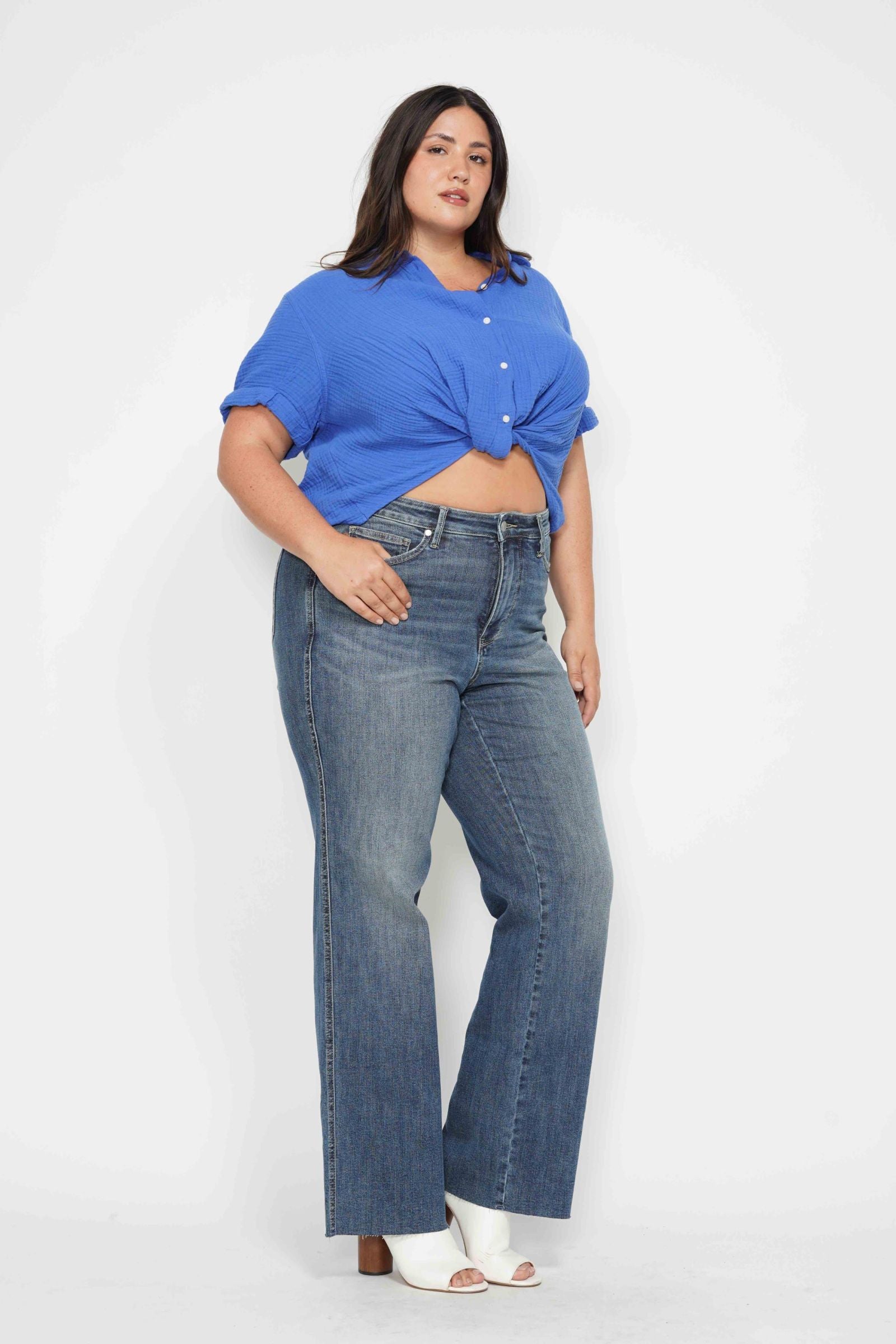 MID RISE TUMMY CONTROL VINTAGE STRAIGHT MEDIUM WASH JUDY BLUE DENIM-PLUS