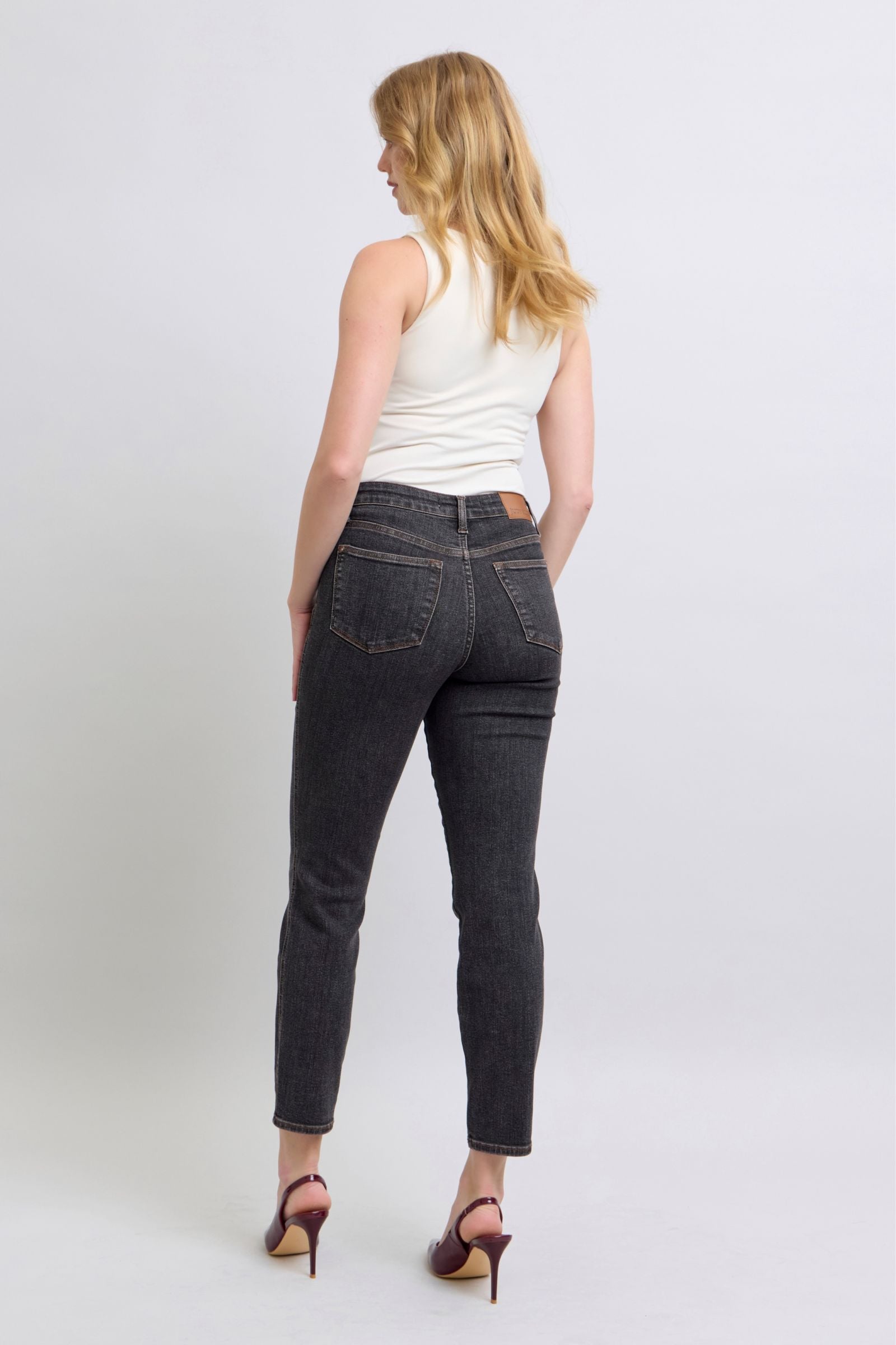 BLACK VINTAGE WASH MID RISE TUMMY CONTROL SLIM FIT JUDY BLUE DENIM