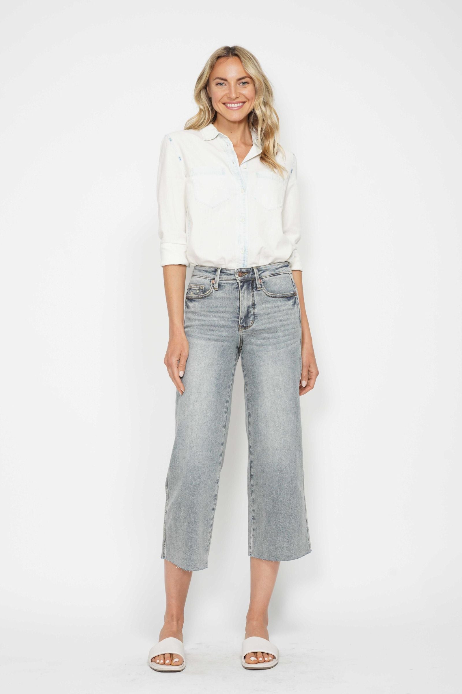 LIGHT WASH MID RISE TUMMY CONTROL RAW HEM WIDE LEG CROPPED JUDY BLUE DENIM