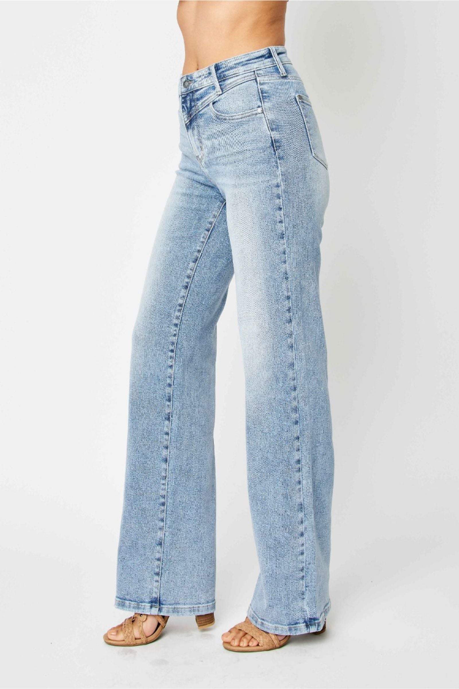 JUDY BLUE HIGH WAIST FRONT YOKE RETRO WIDE MEDIUM WASH DENIM