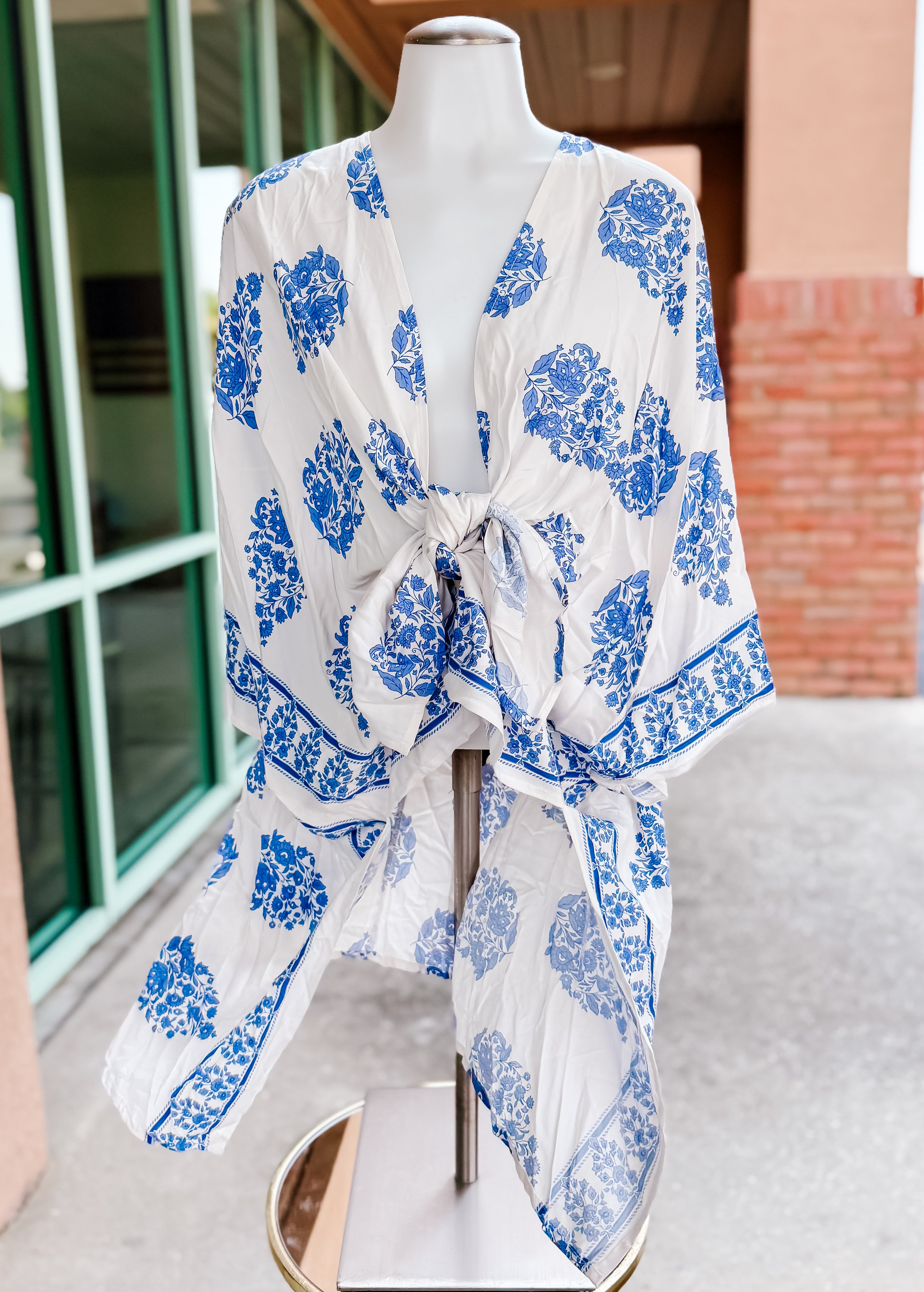 White Blue Border Kimono- PLUS- SALE- 1X AVAILABLE