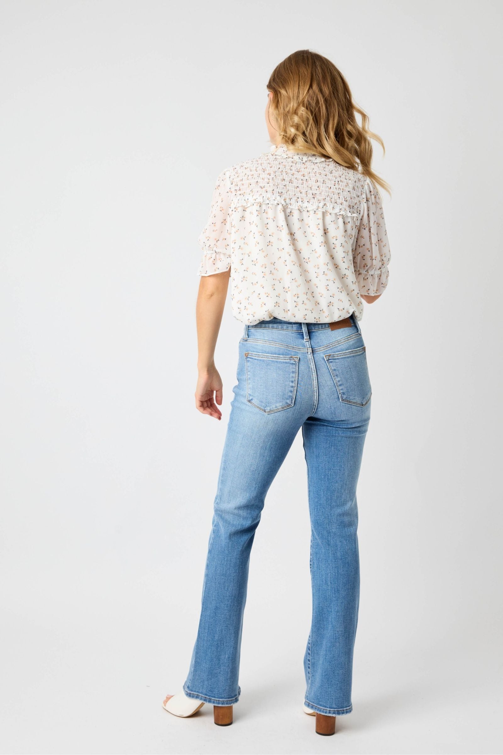 MID RISE VINTAGE BOOTCUT MEDIUM WASH JUDY BLUE DENIM-PLUS