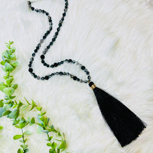 Settling Down Black Tassel Necklace