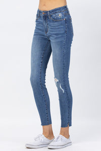 Hi Waisted Dandelion Embroidery Skinny Medium Wash Judy Blue Denim-PLUS