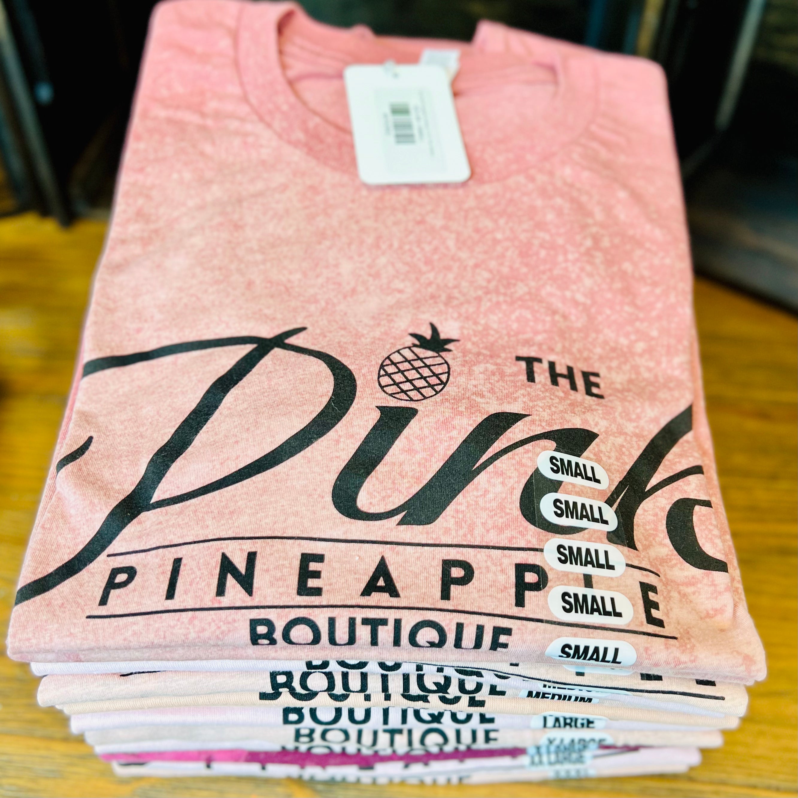 The Pink Pineapple Boutique LOGO Tee -Mystery Color/PINK Shades