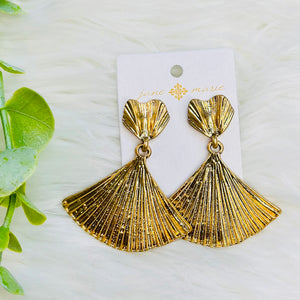 Gold Seashell Earrings