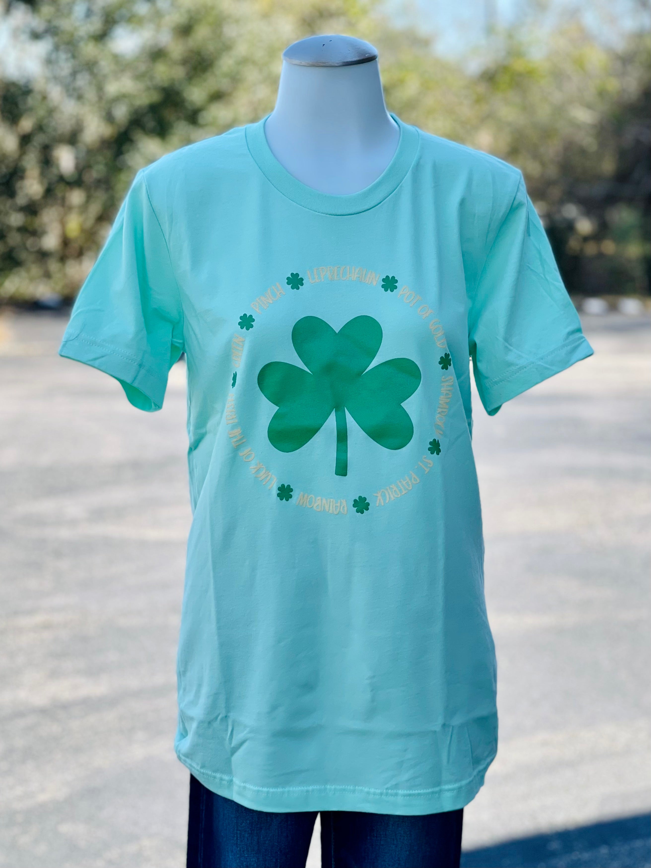 Mint St Pattys Day Words Clover Circle Tee