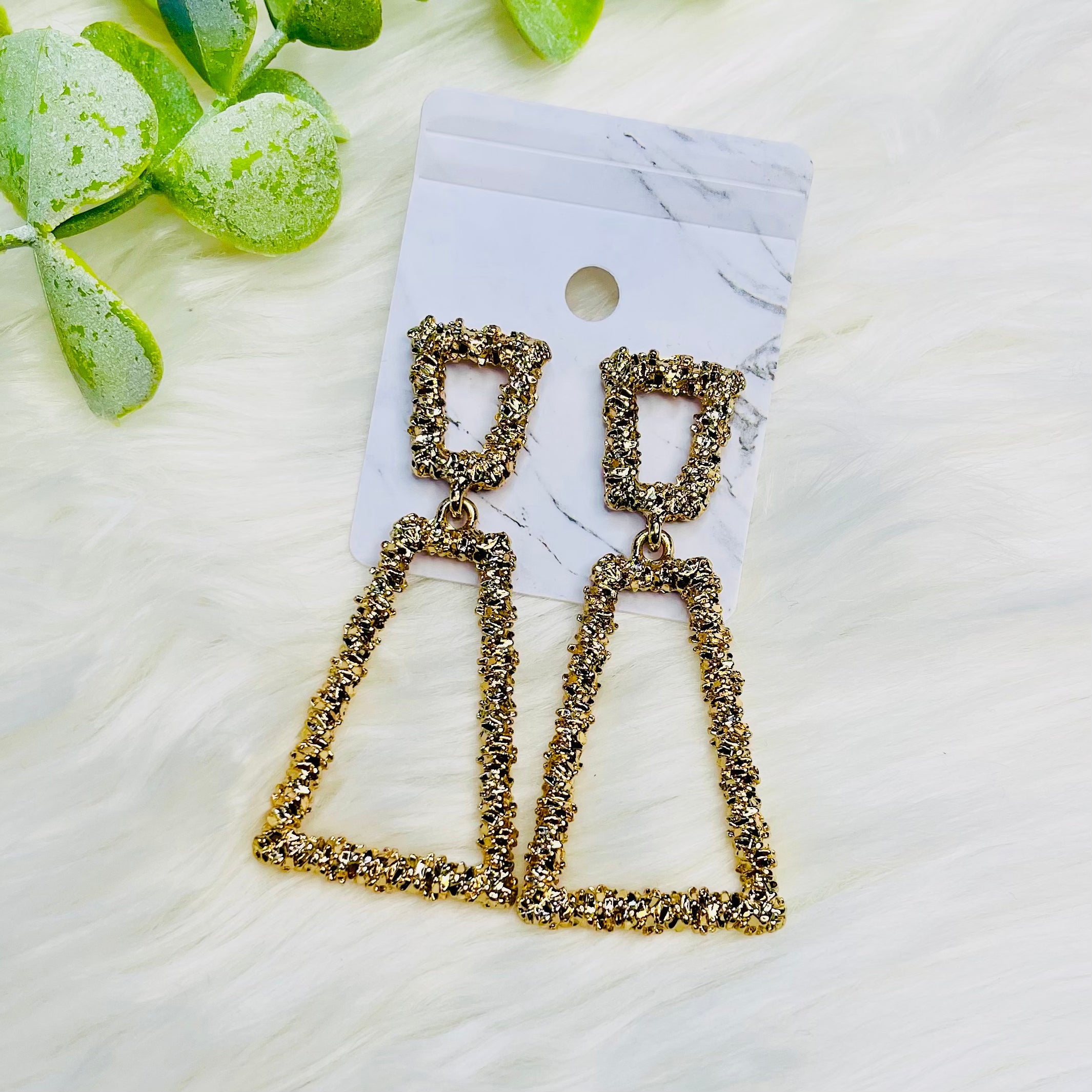 Geometric Shape Textured Earrings