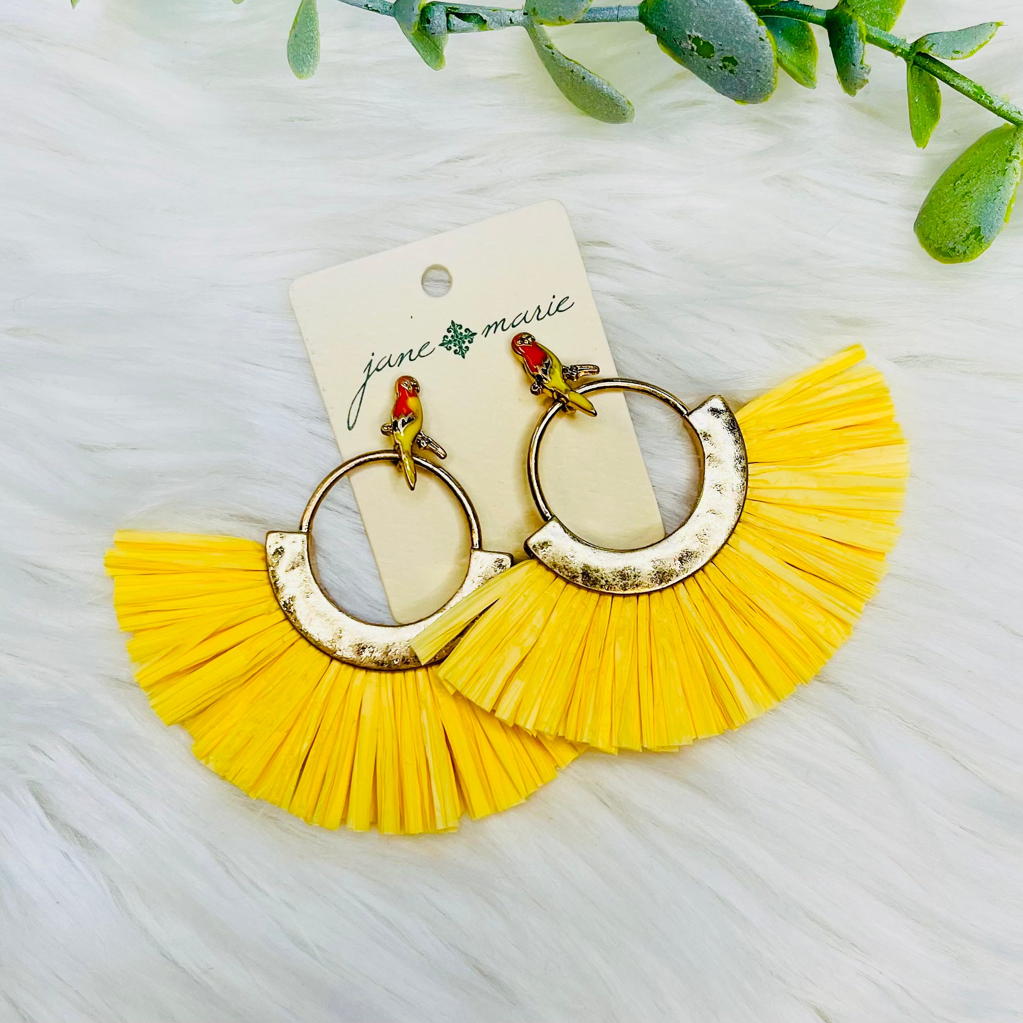 Rafia Tassel Gold Round Metal Earrings