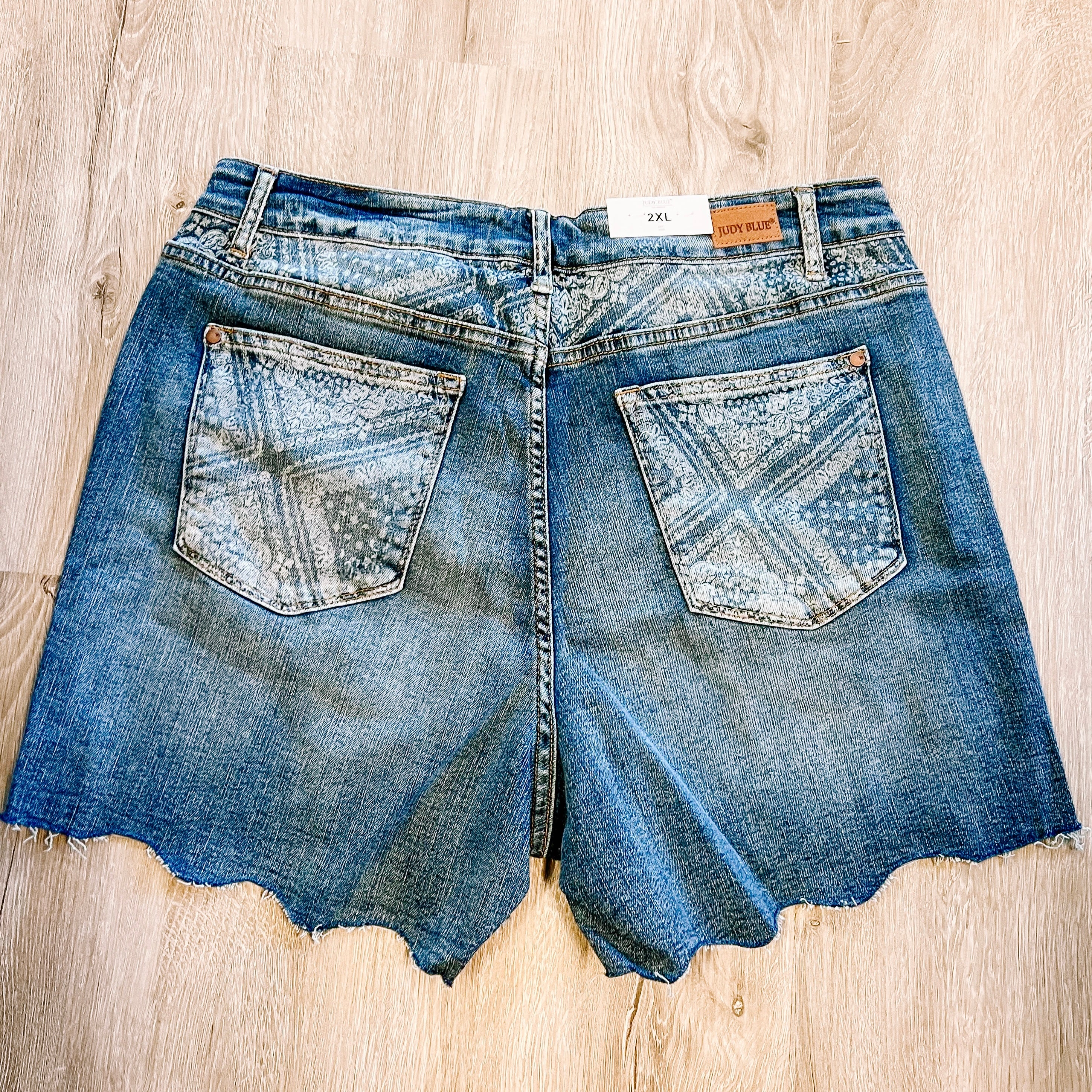 Judy Blue Denim Bandana Print Pocket Shorts - PLUS 3X