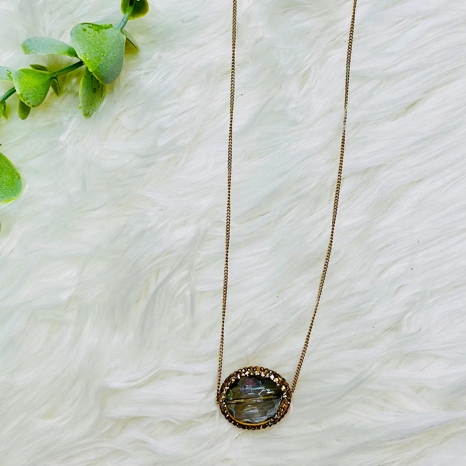 Simply Elegant Gold Gemstone Short Necklace