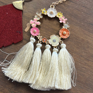 Ivory Tassel Floral Round Necklace