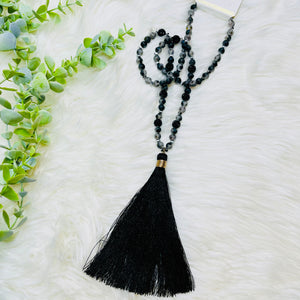 Settling Down Black Tassel Necklace